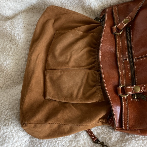 Patricia Nash tan Poppy Tote with matching Aso wallet/crossbody - Picture 4 of 6